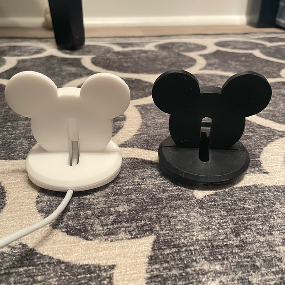 2/$10 Apple Watch iwatch Silicone Docking Station Stand Disney theme Mickey - Picture 5 of 11